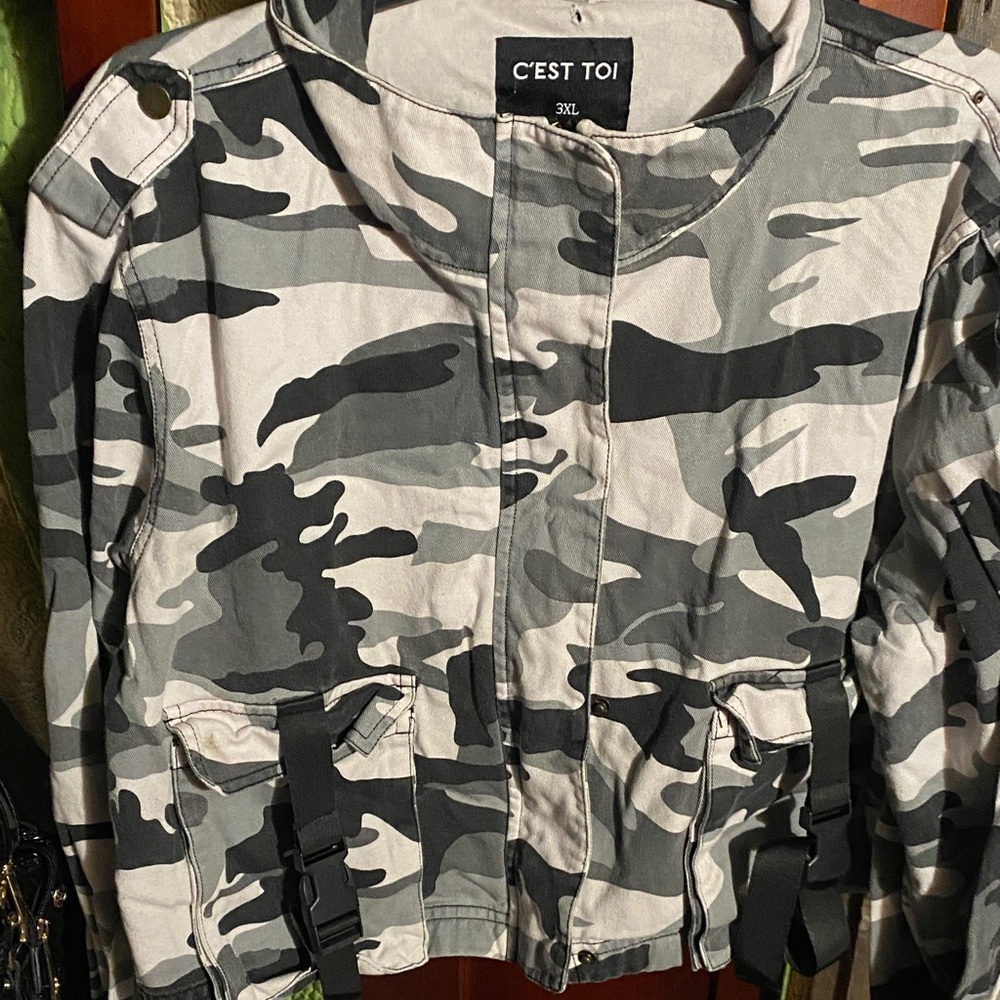 C'est Toi Women's Camouflage Jean Jacket - Gray